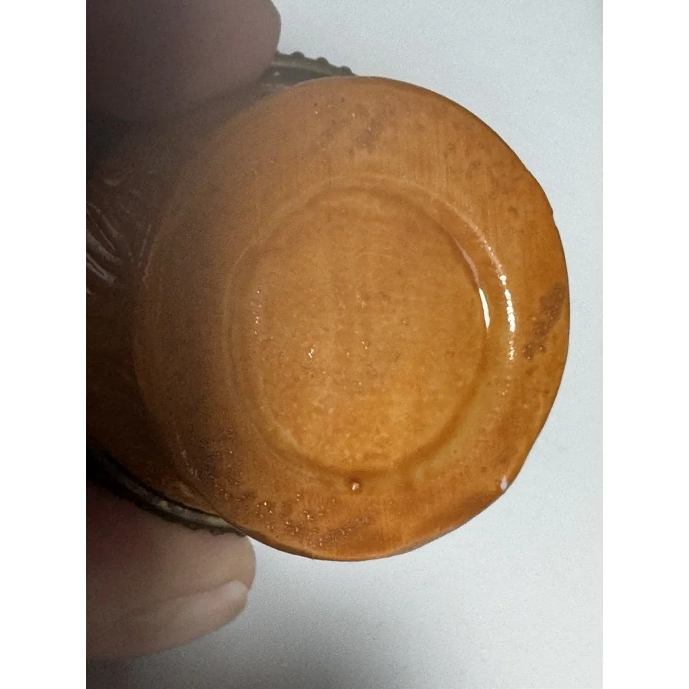 The Unbranded Brand ceramic trinket